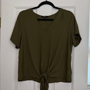Madewell Olive Tie-Front V-Neck Short Sleeve Top
